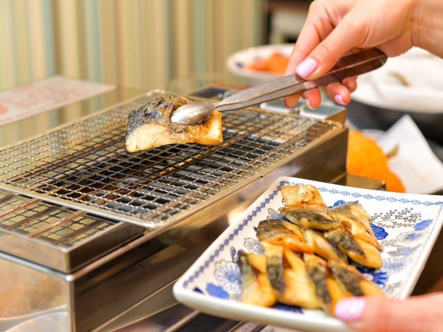 朝食